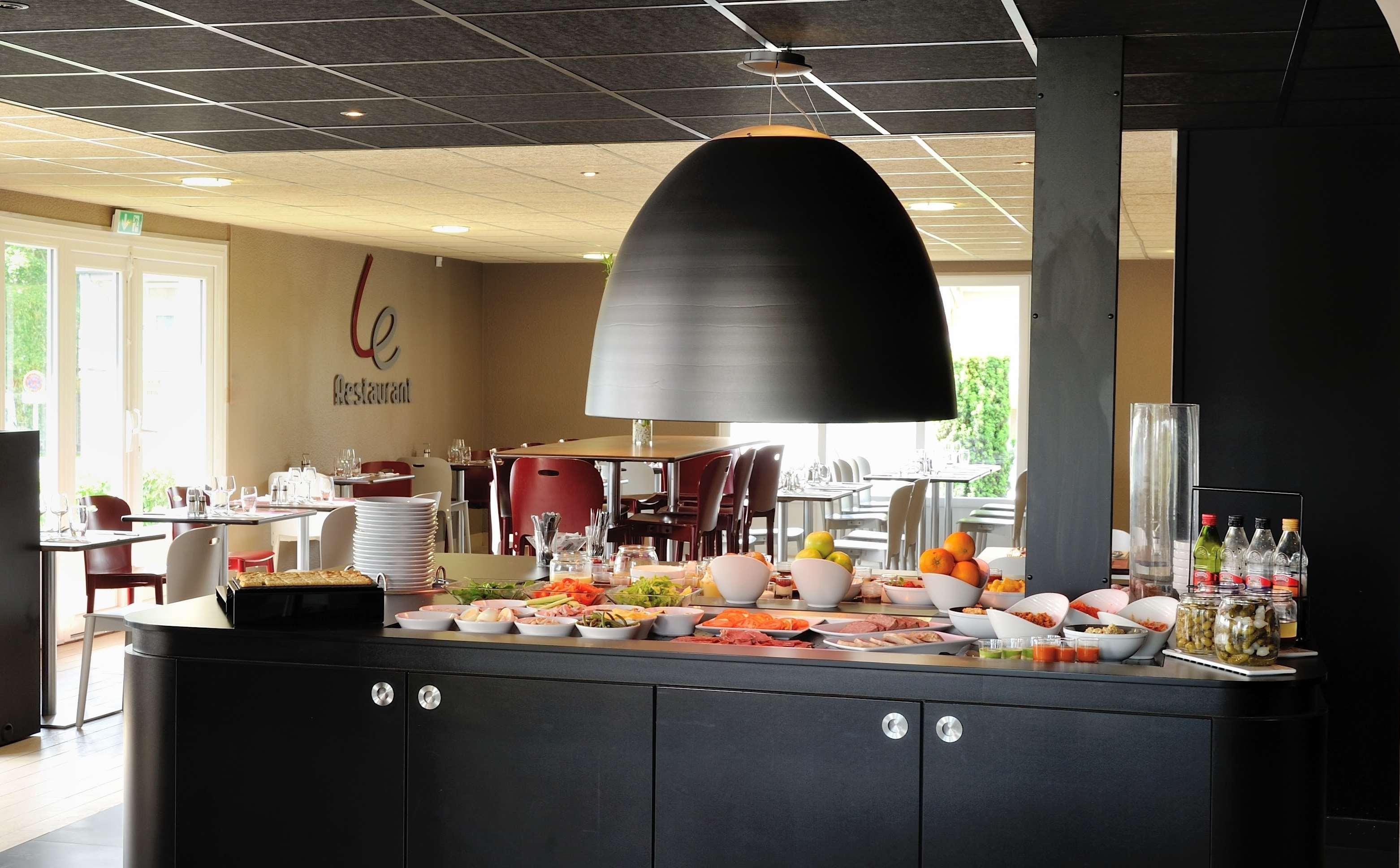 Campanile Grenoble Sud - Seyssins Hotel Exterior photo