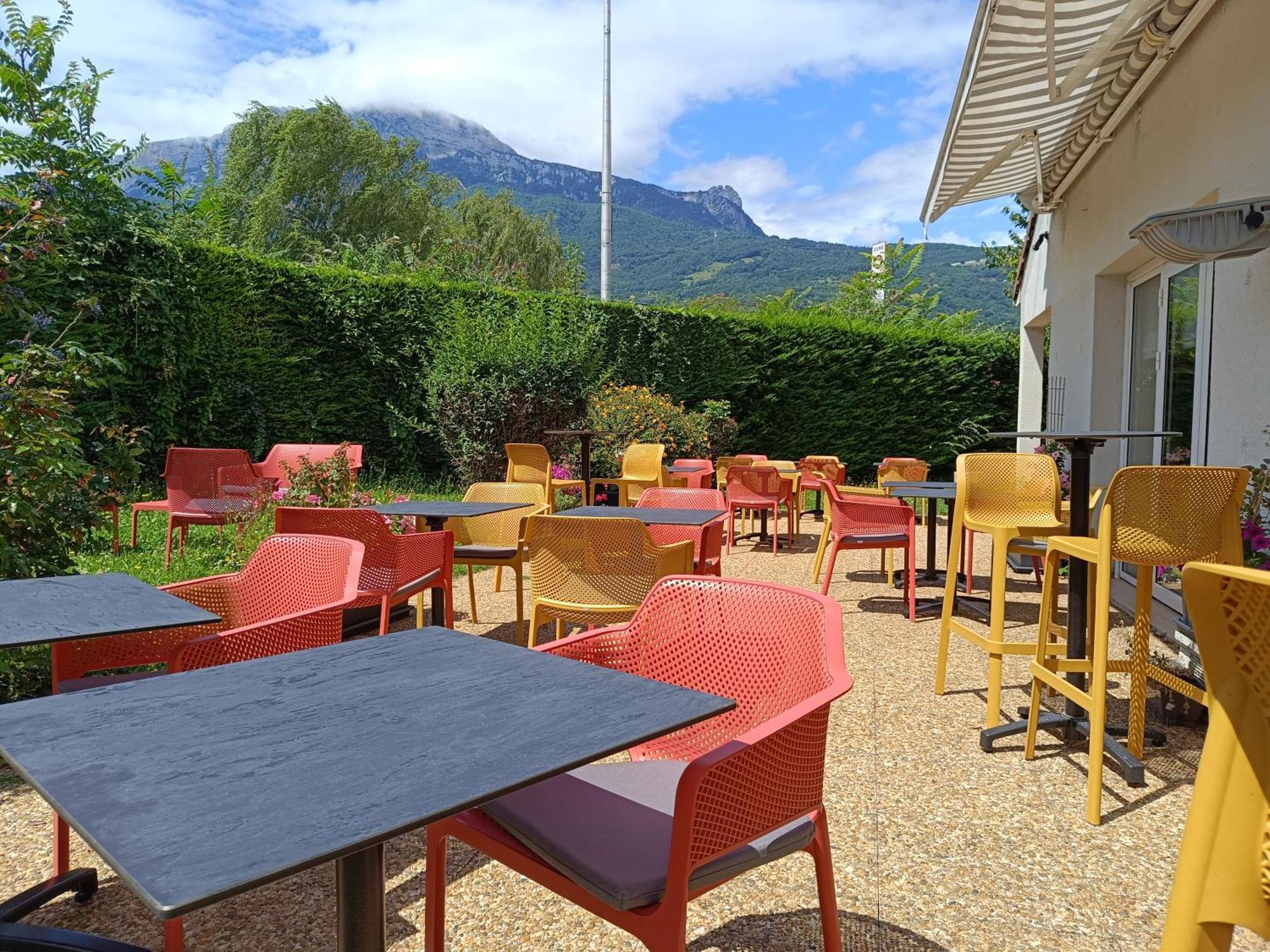 Campanile Grenoble Sud - Seyssins Hotel Exterior photo